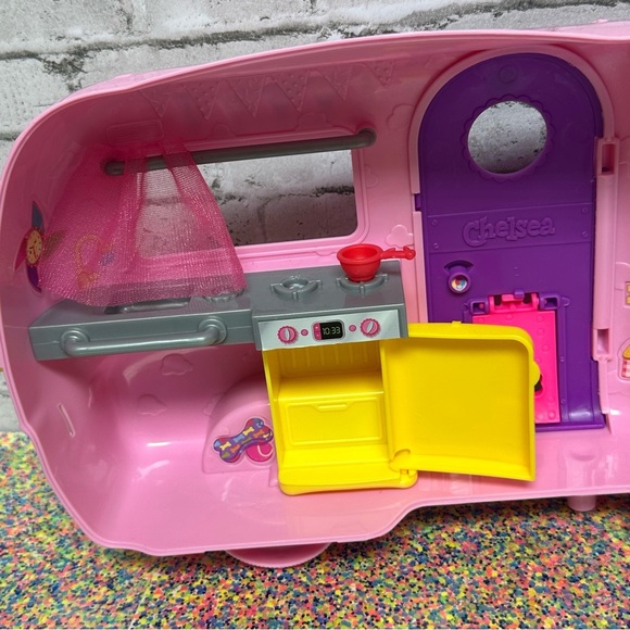 Barbie Club Chelsea Car Camper 2018 Mattel - Picture 10 of 16